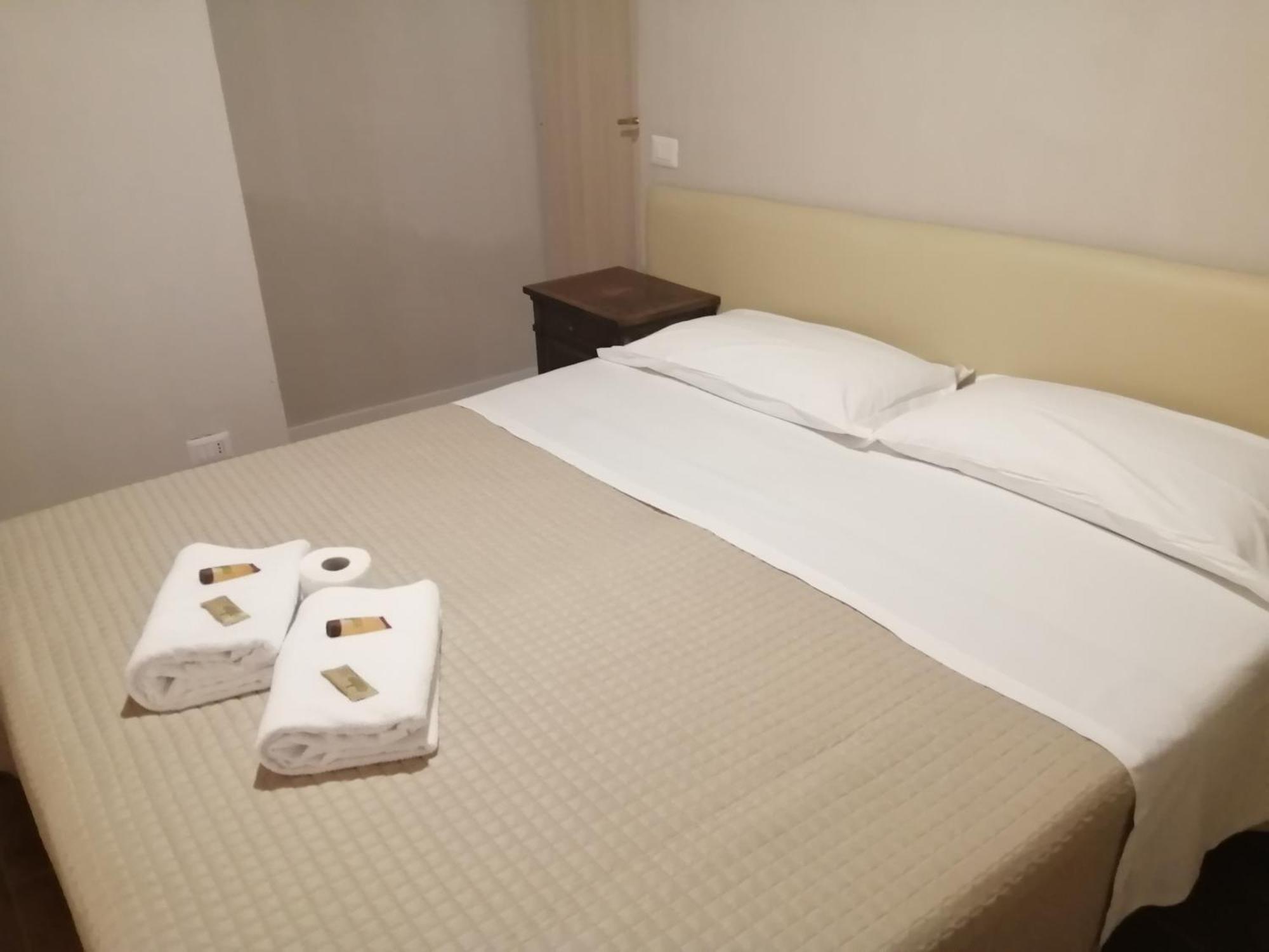 Cascina La Castagnara Bed & Breakfast Oriolo  Rom bilde
