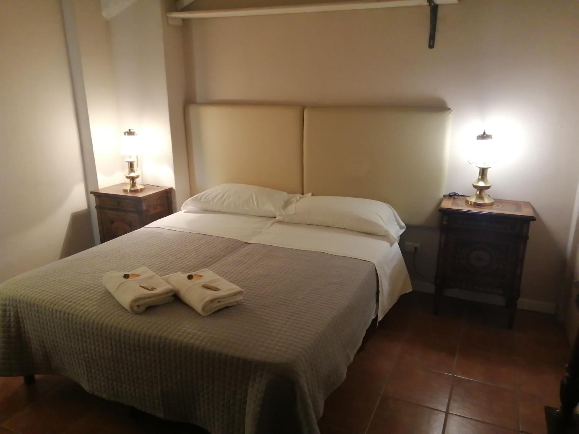 Cascina La Castagnara Bed & Breakfast Oriolo  Rom bilde